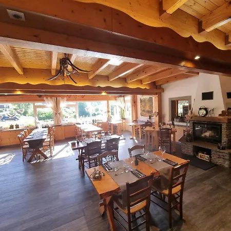 Gites Le Couchetat Apartment