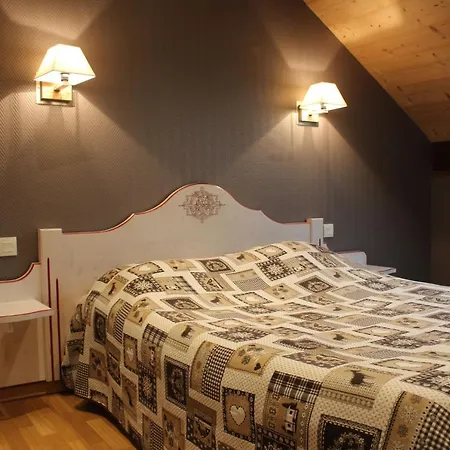 Gites Le Couchetat Apartment
